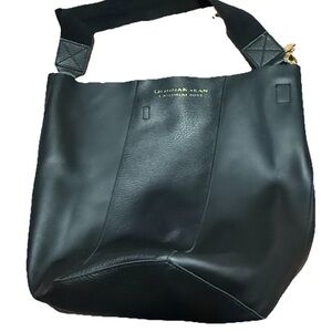 Donna Karan Cashmere Mist Large Black Bucket Shoulder Bag Tote T Chain Closure